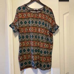 Honey and Lace NWOT Women's Top